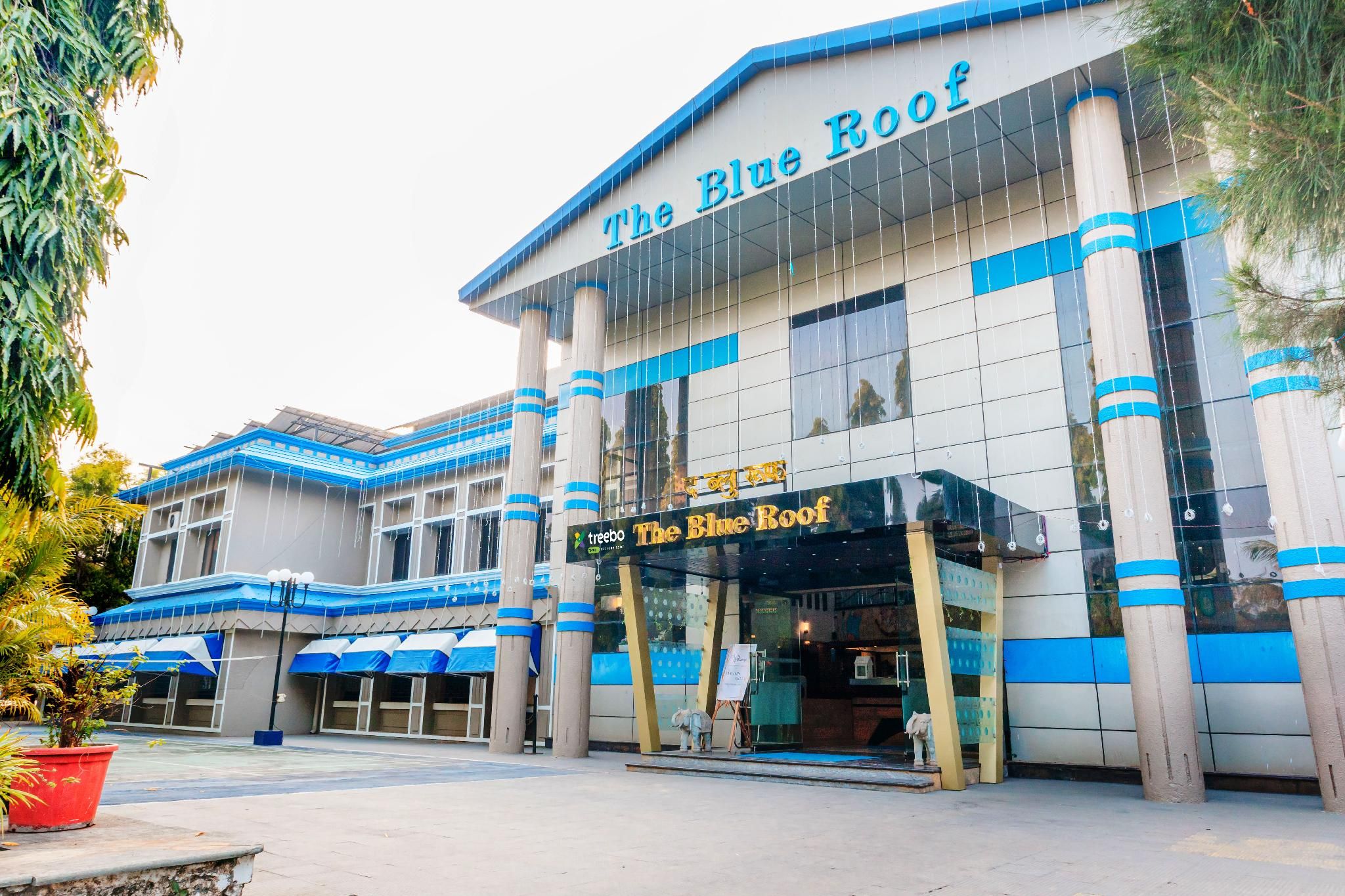 Treebo The Blue Roof