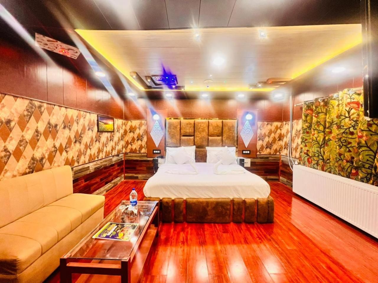 Deluxe Room Only