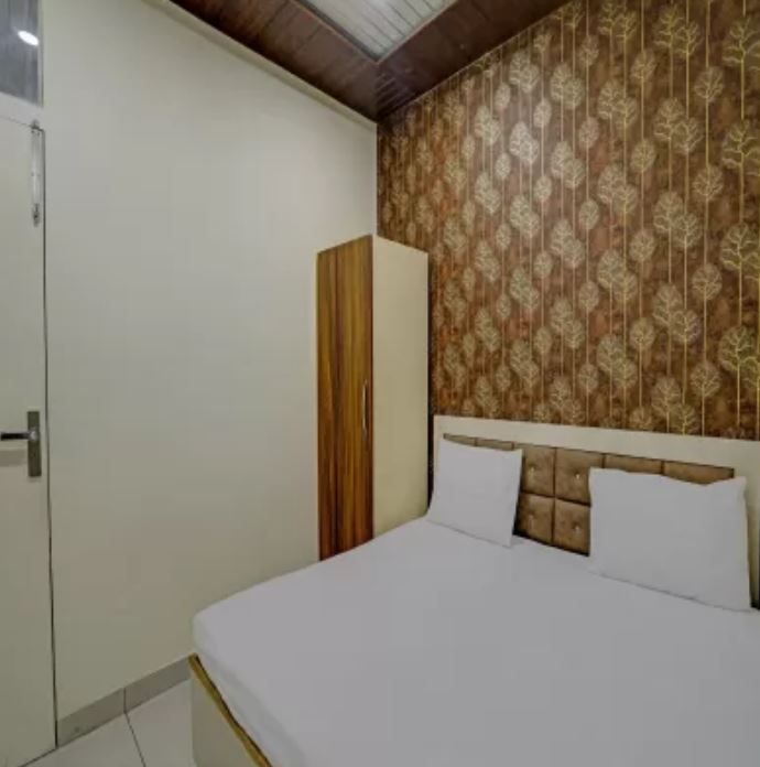 Hotel O by OYO Krishna Guest House & PG Classic 3