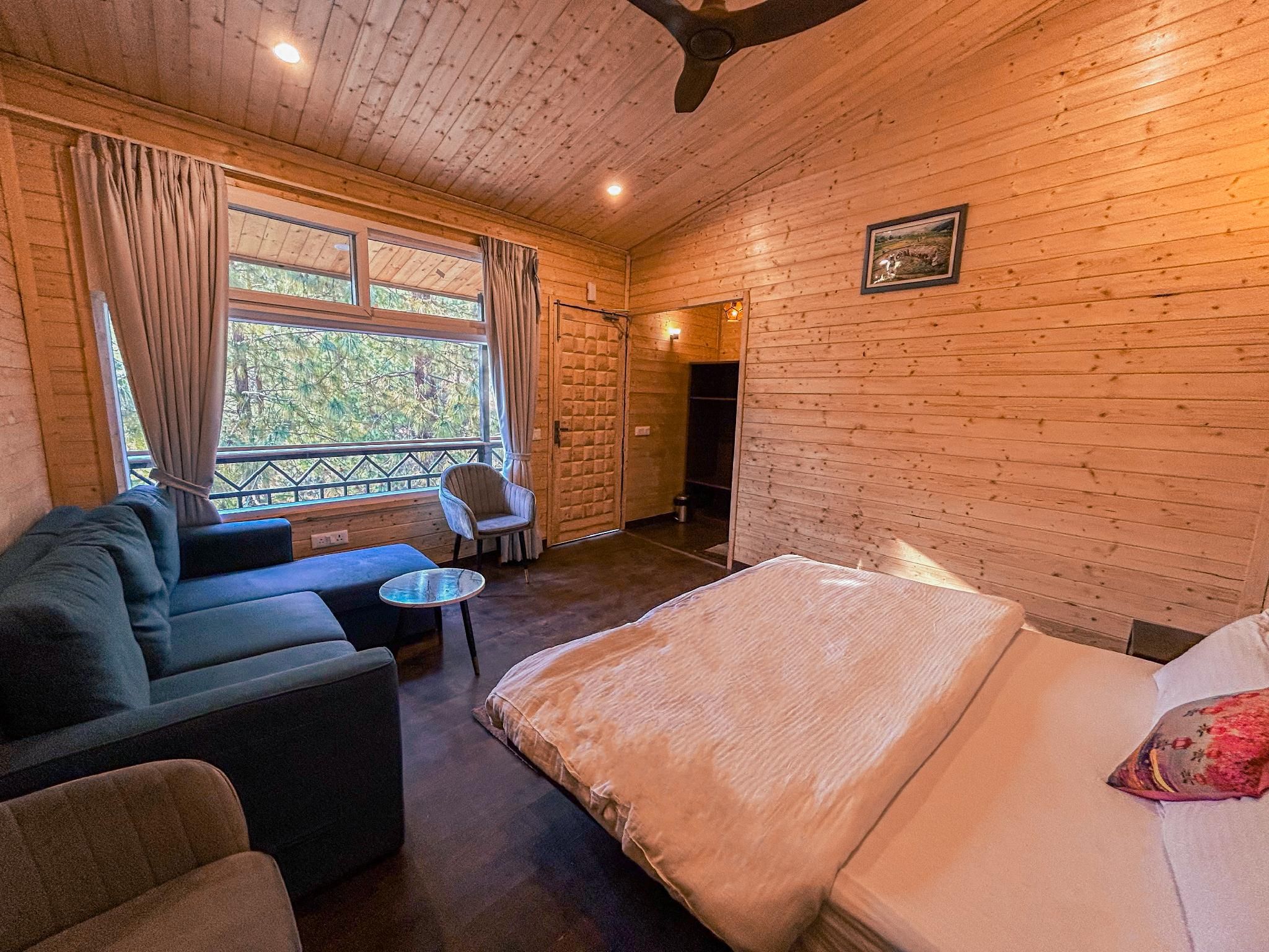Forest View King Room