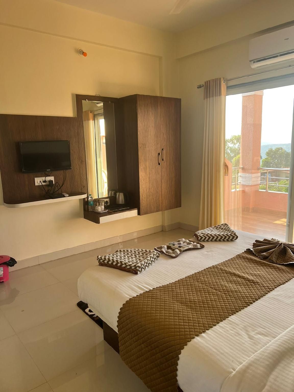 Super Deluxe Room with Balcony
