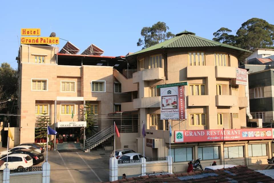 Hotel Grand Palace overview_