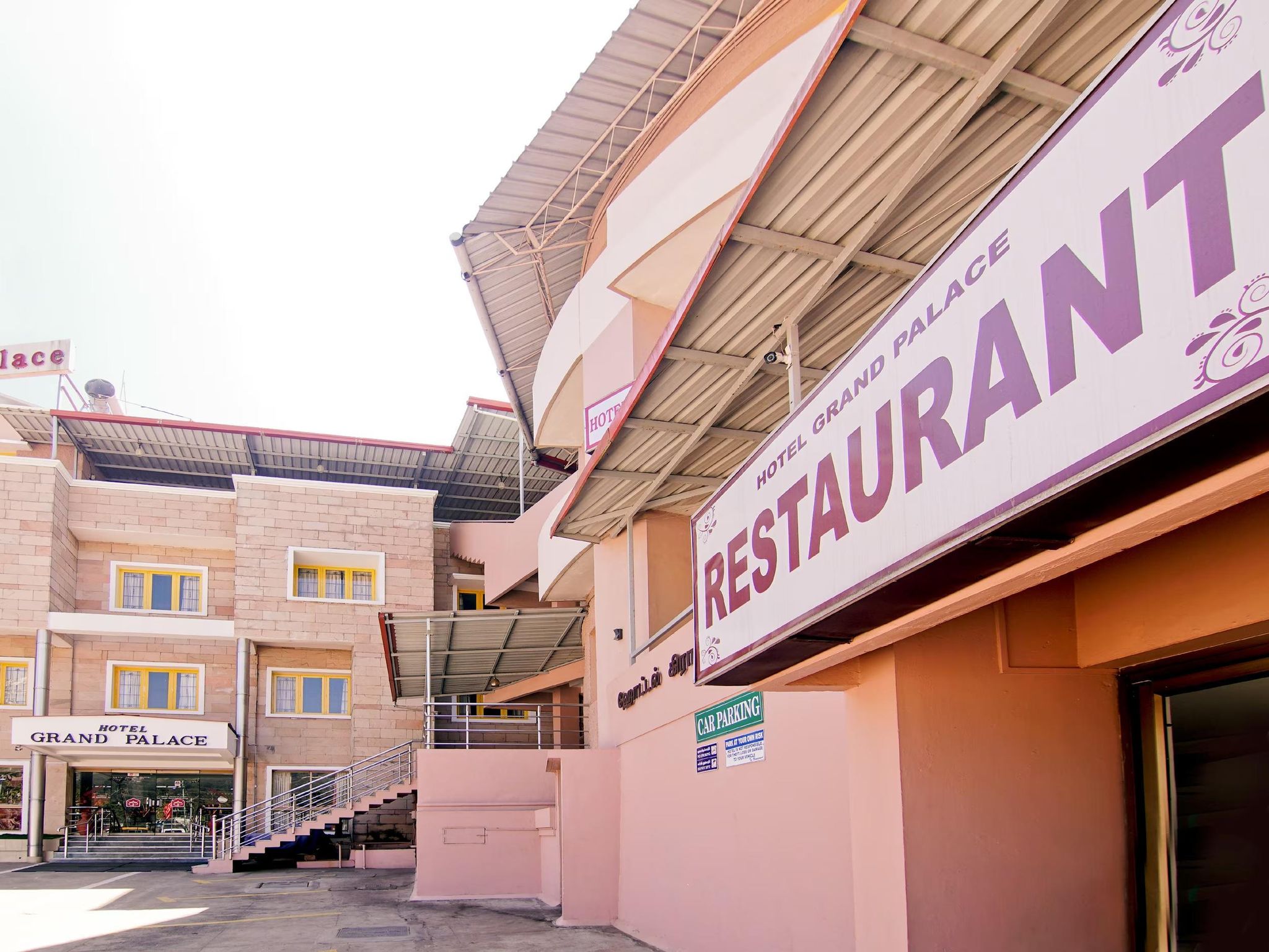 undefined Hotel Grand Palace 9