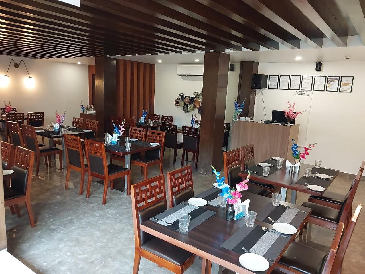 Food & Dining