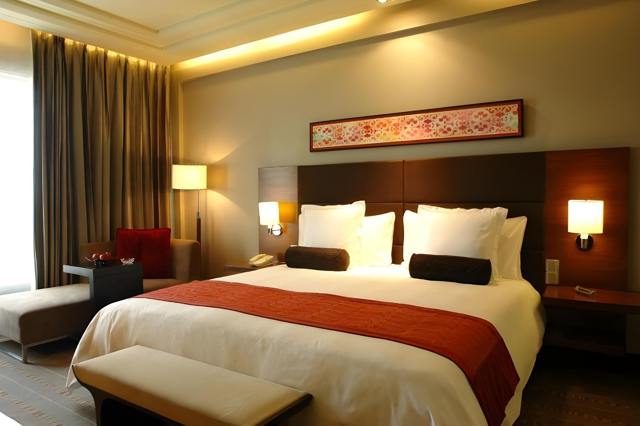 SUITE EXECUTIVE SUITE 1 KING BED NONSMOKING