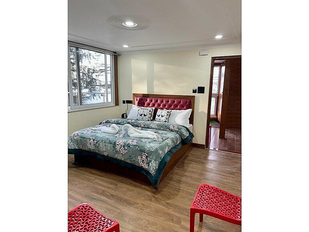 Super Deluxe Room