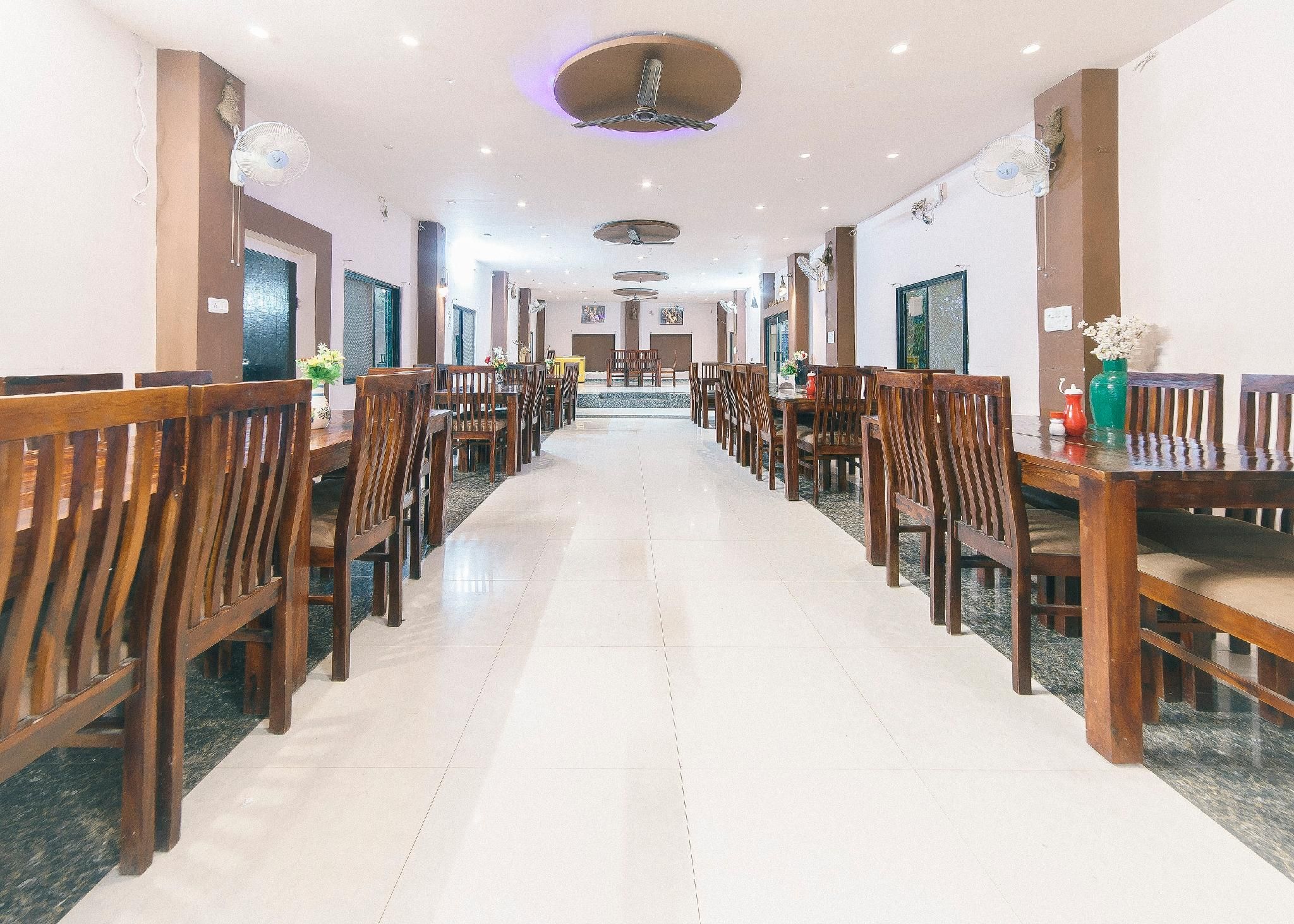 restaurant (private room)