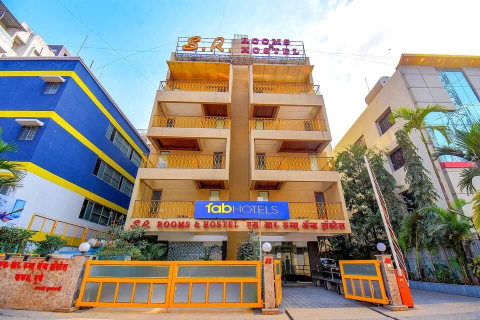 Super OYO Townhouse 282 Golf Course Road Gurgaon Near Appu Ghar