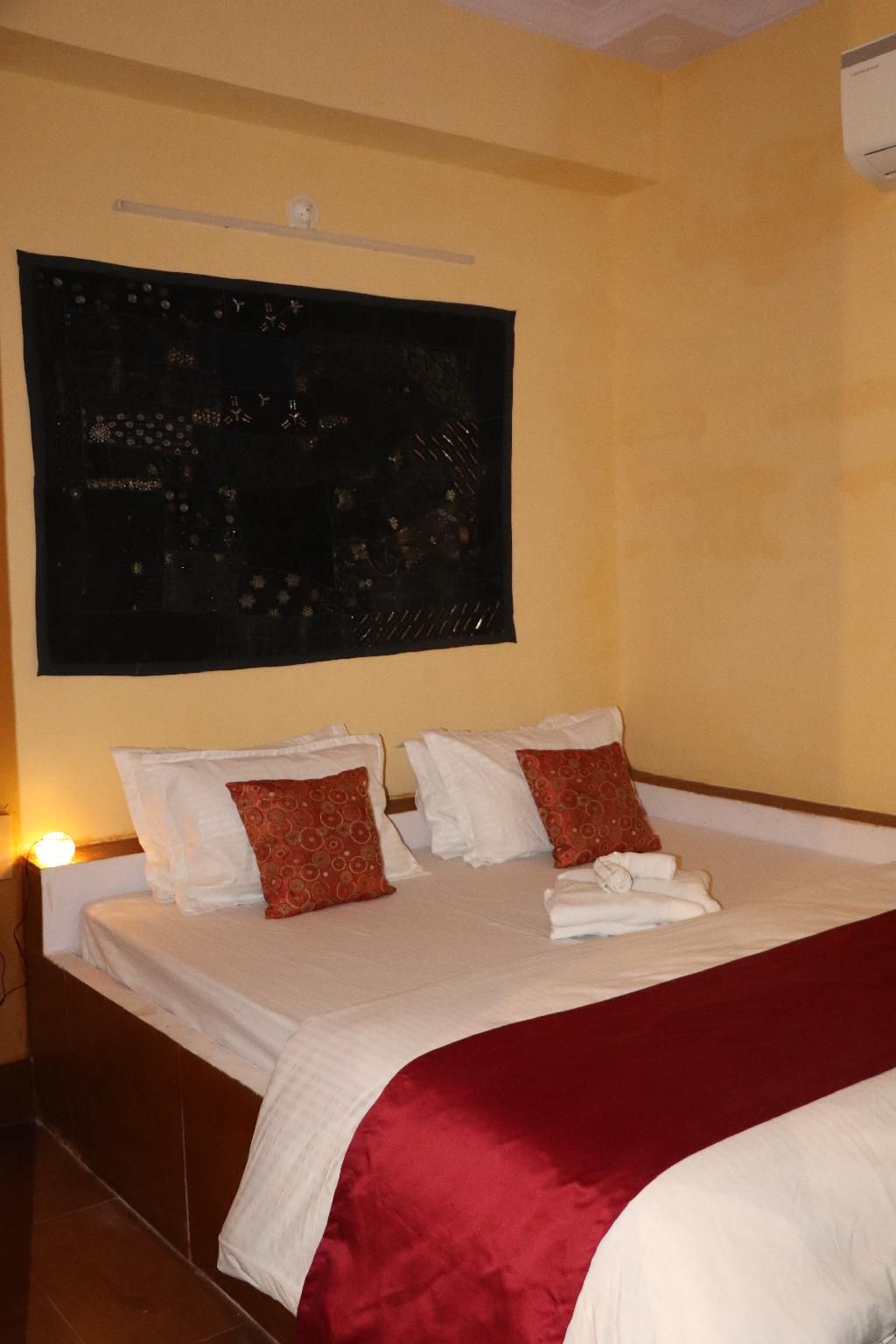 Deluxe Room with King Bed - Non-Smoking