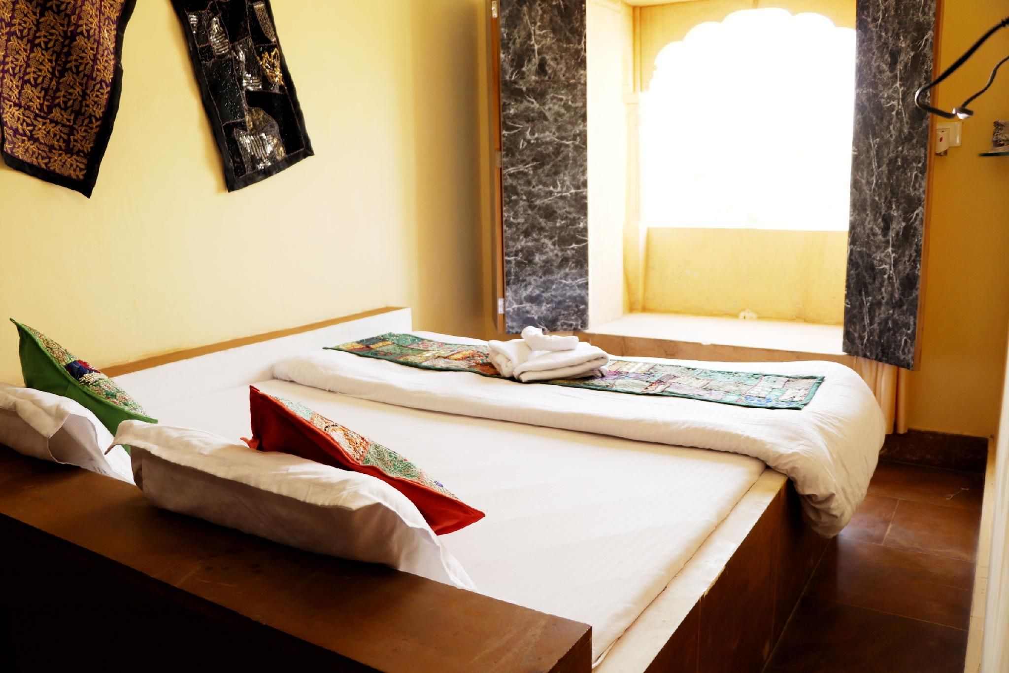 Urmila Guest House 
