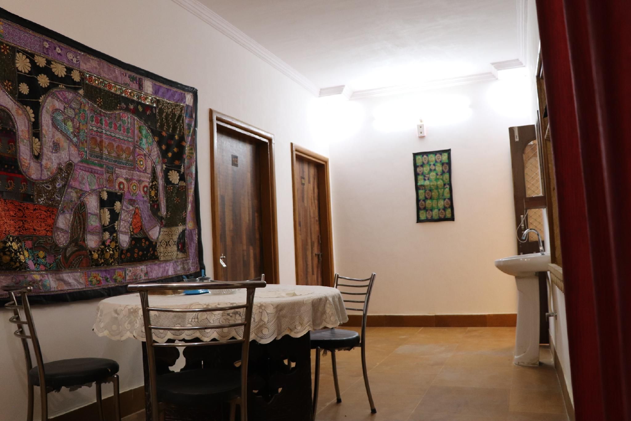 Urmila Guest House 