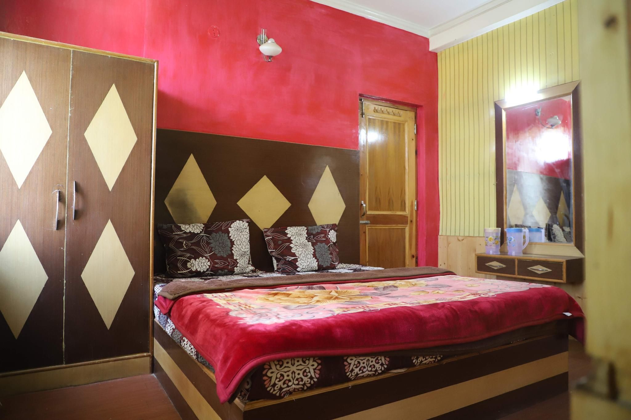 indian backpackers hostel
