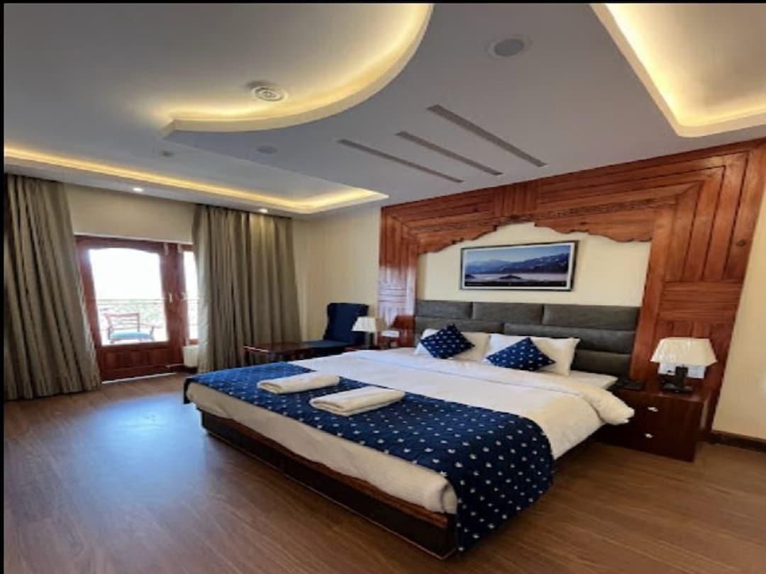 Super Deluxe Room with Balcony