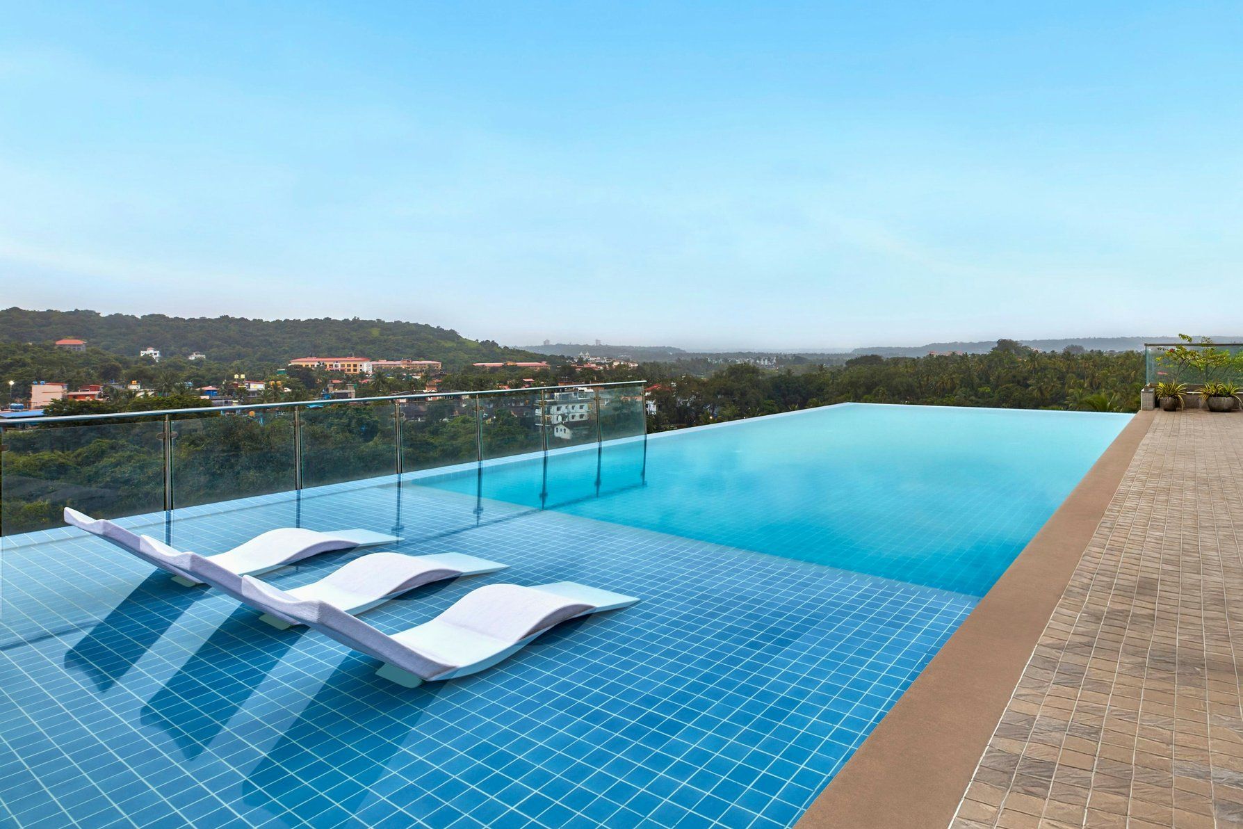 Swimming Pool - Outdoor