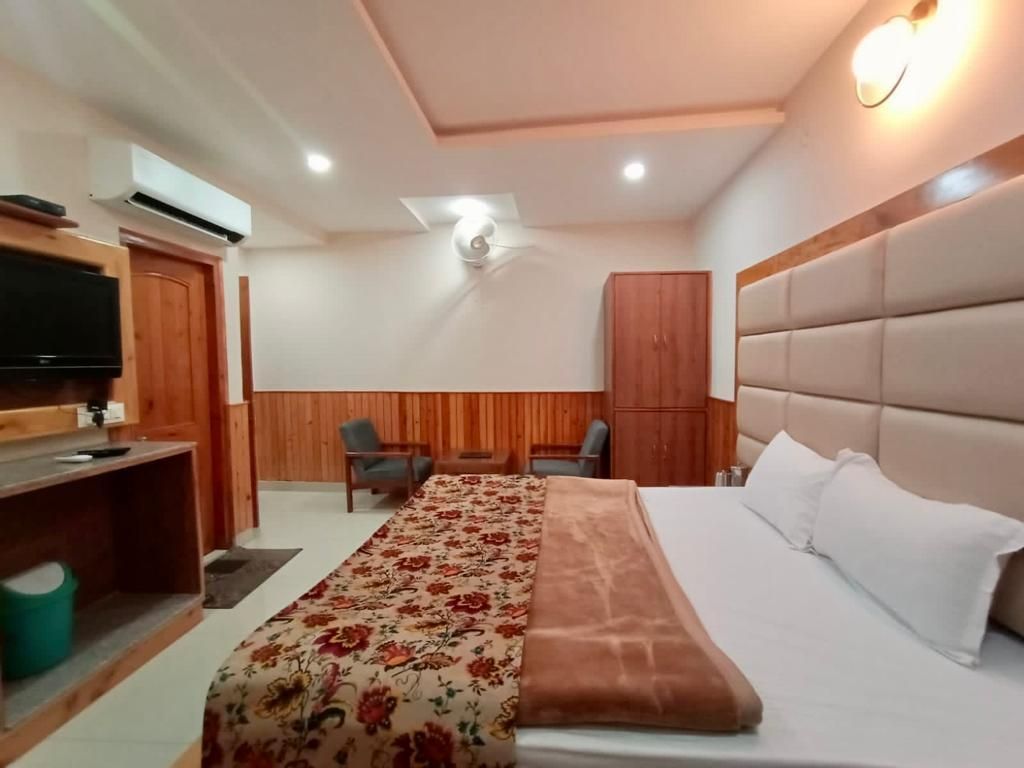 Hotel Malabar Family Room Only