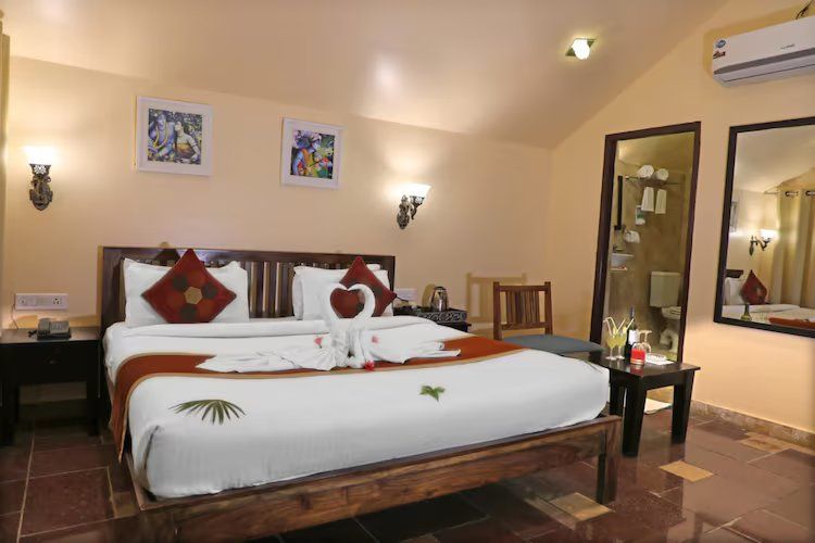 Queen room with mountain view