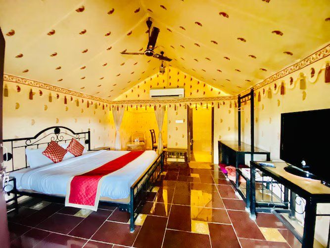 Super Deluxe King Room with Valley and Mountain View