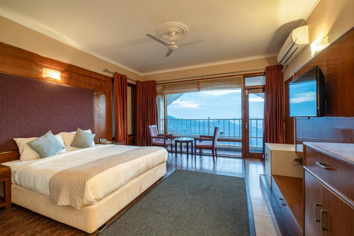 Premium Deluxe Room