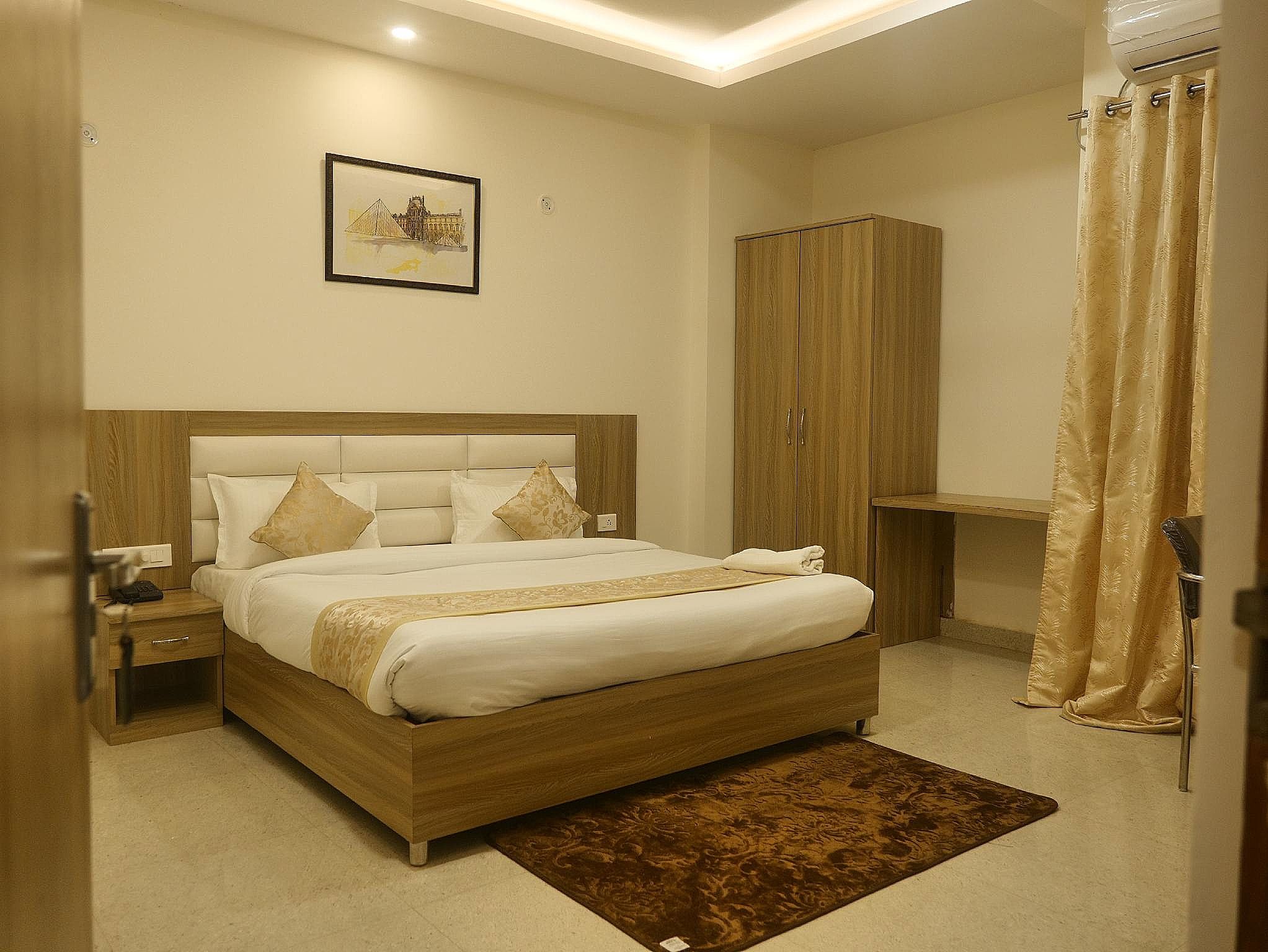 Hotel Silver Bliss Executive King Room 3