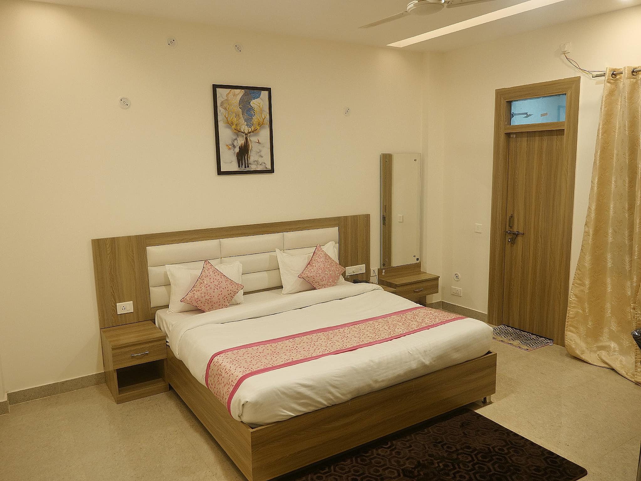 Hotel Silver Bliss Executive King Room