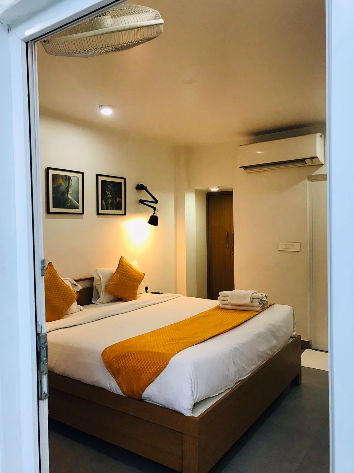 Stay Banaras | A Boutique Stay Standard Queen Room 2