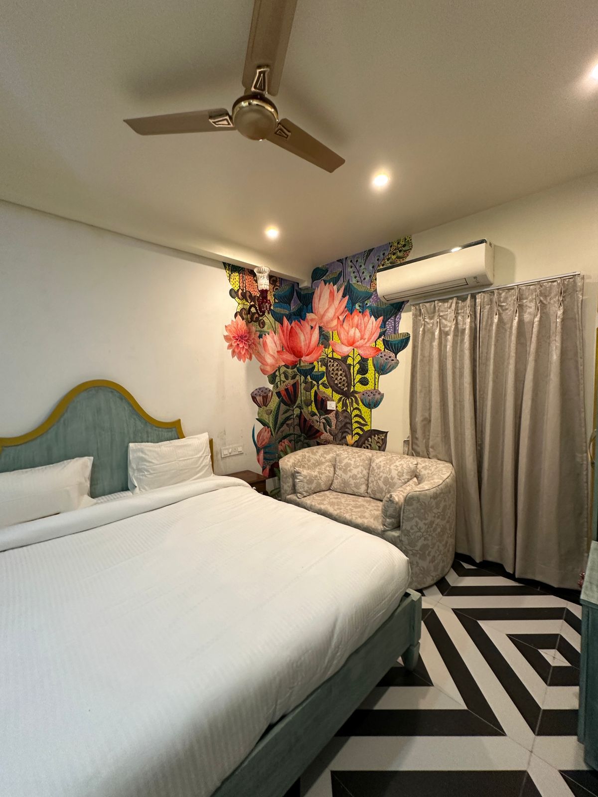 Premium Room With Bath Tub