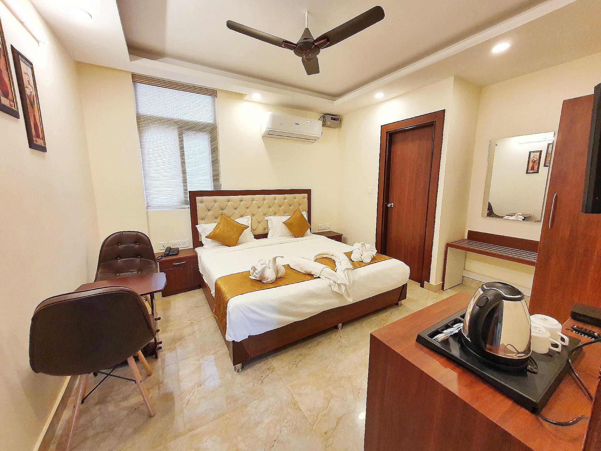 The Park Residency Comfort Room 3