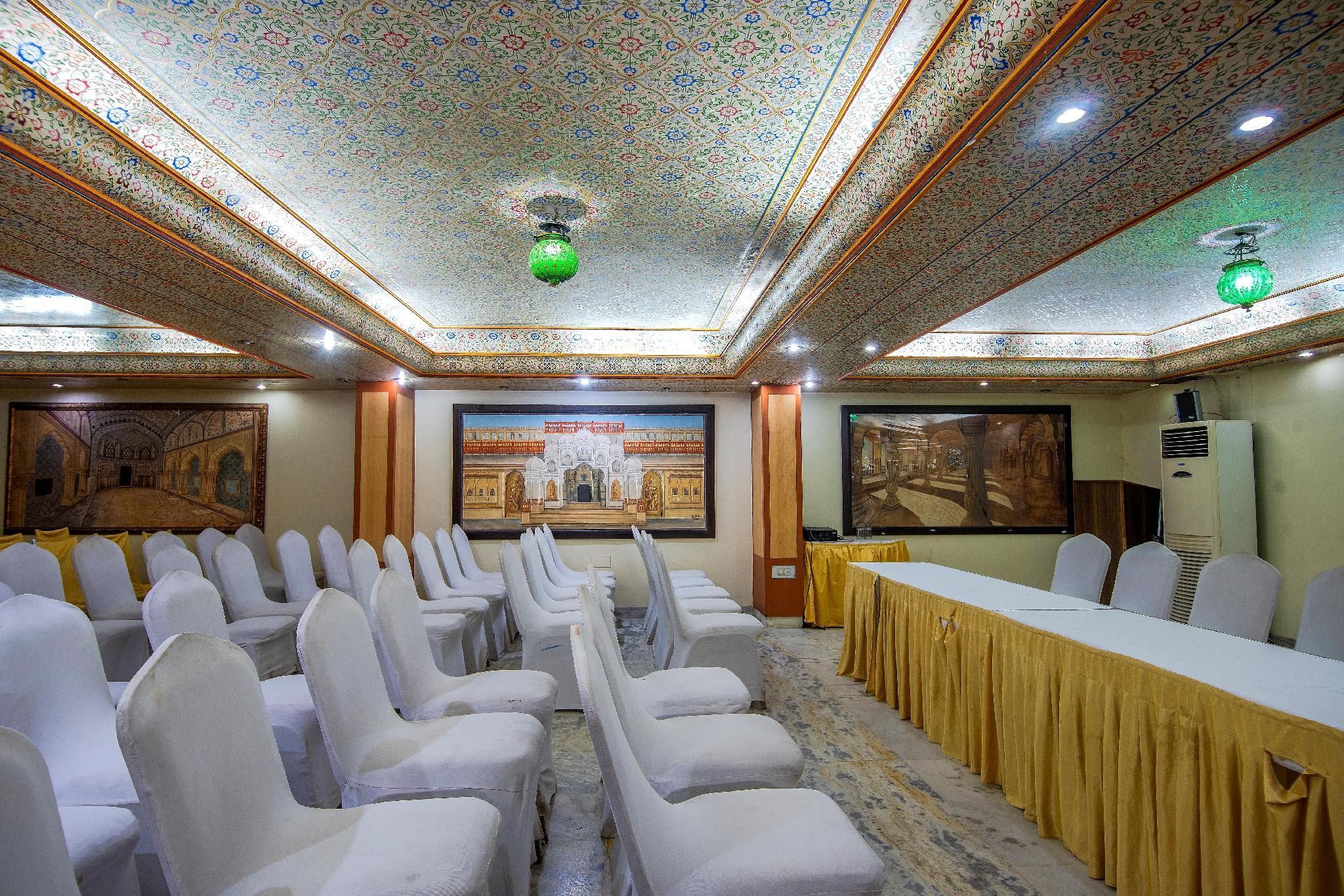 Meeting room / ballrooms