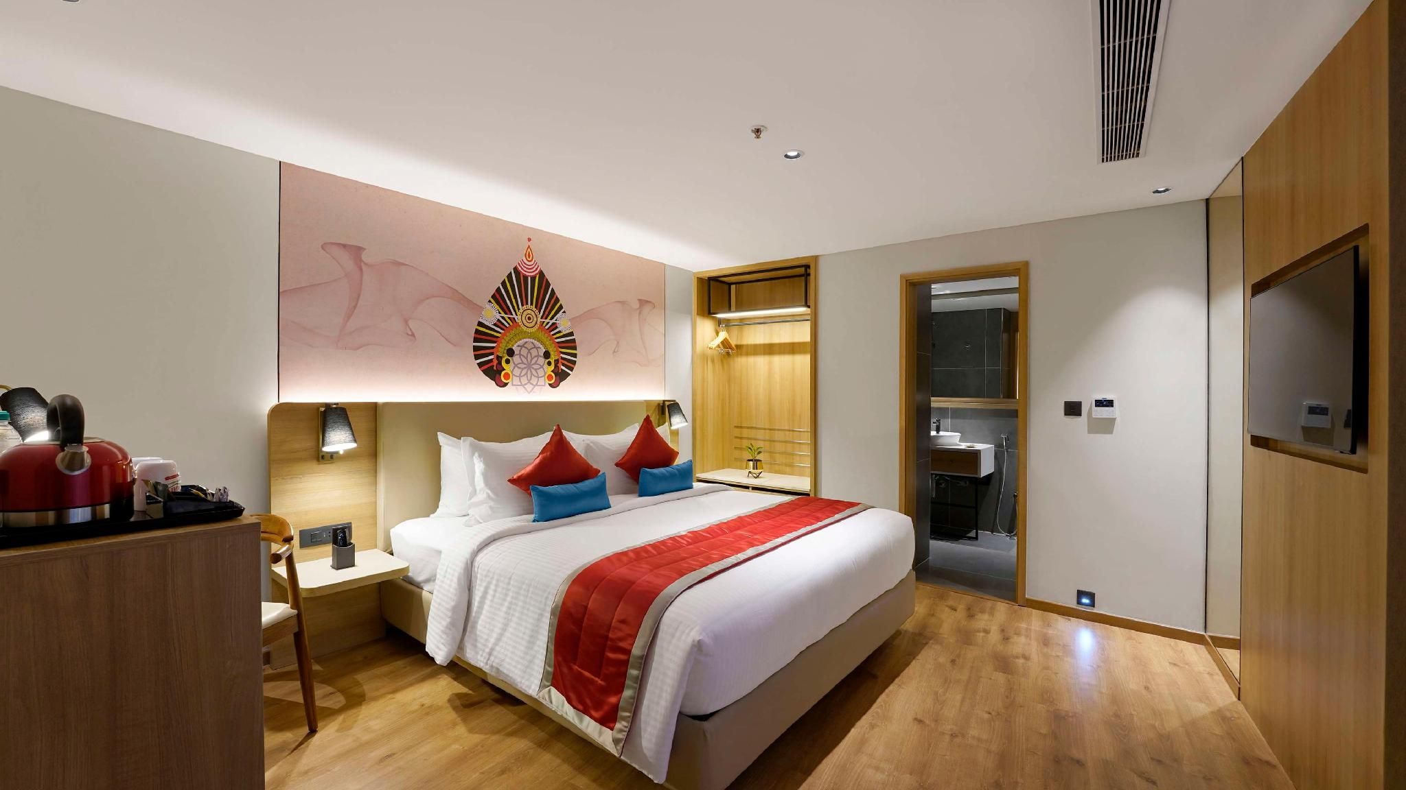 1 King Bed,Non-Smoking,Premium Room,Smart Tv,Garden View,Mini Bar,Coffee Tea Maker,Full Breakfast
