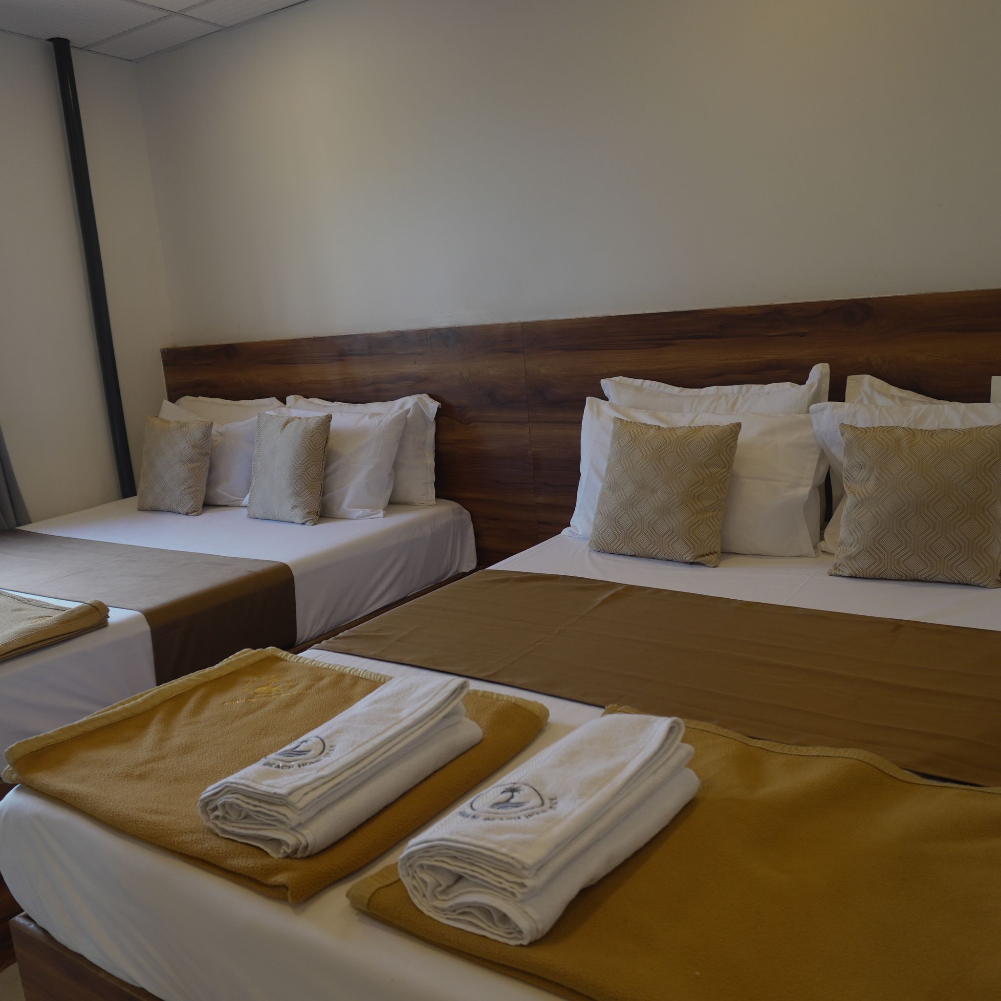 Amani Beach Homestay Quadruple Family Room 4