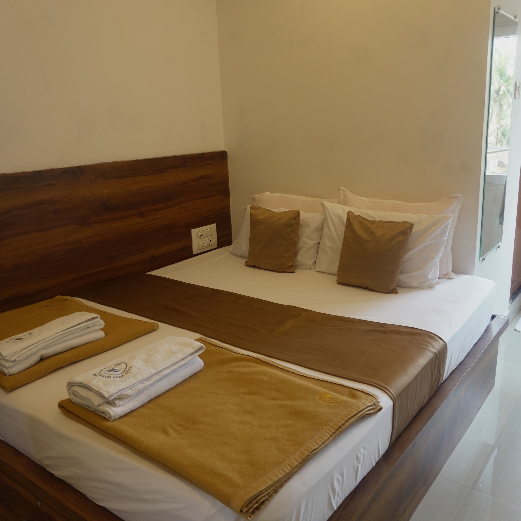 Amani Beach Homestay Deluxe Room 2nd floor 5