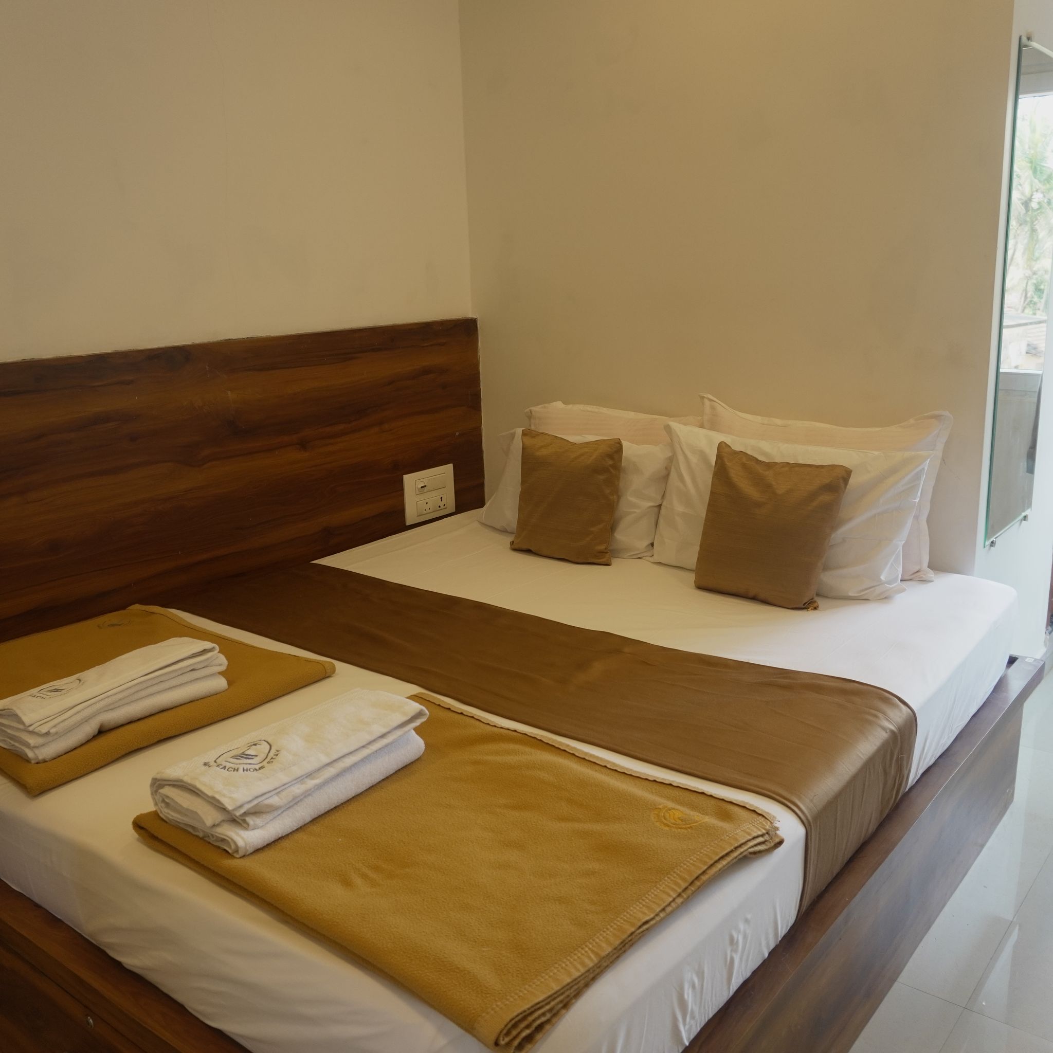 Amani Beach Homestay Deluxe Room 2nd floor 4