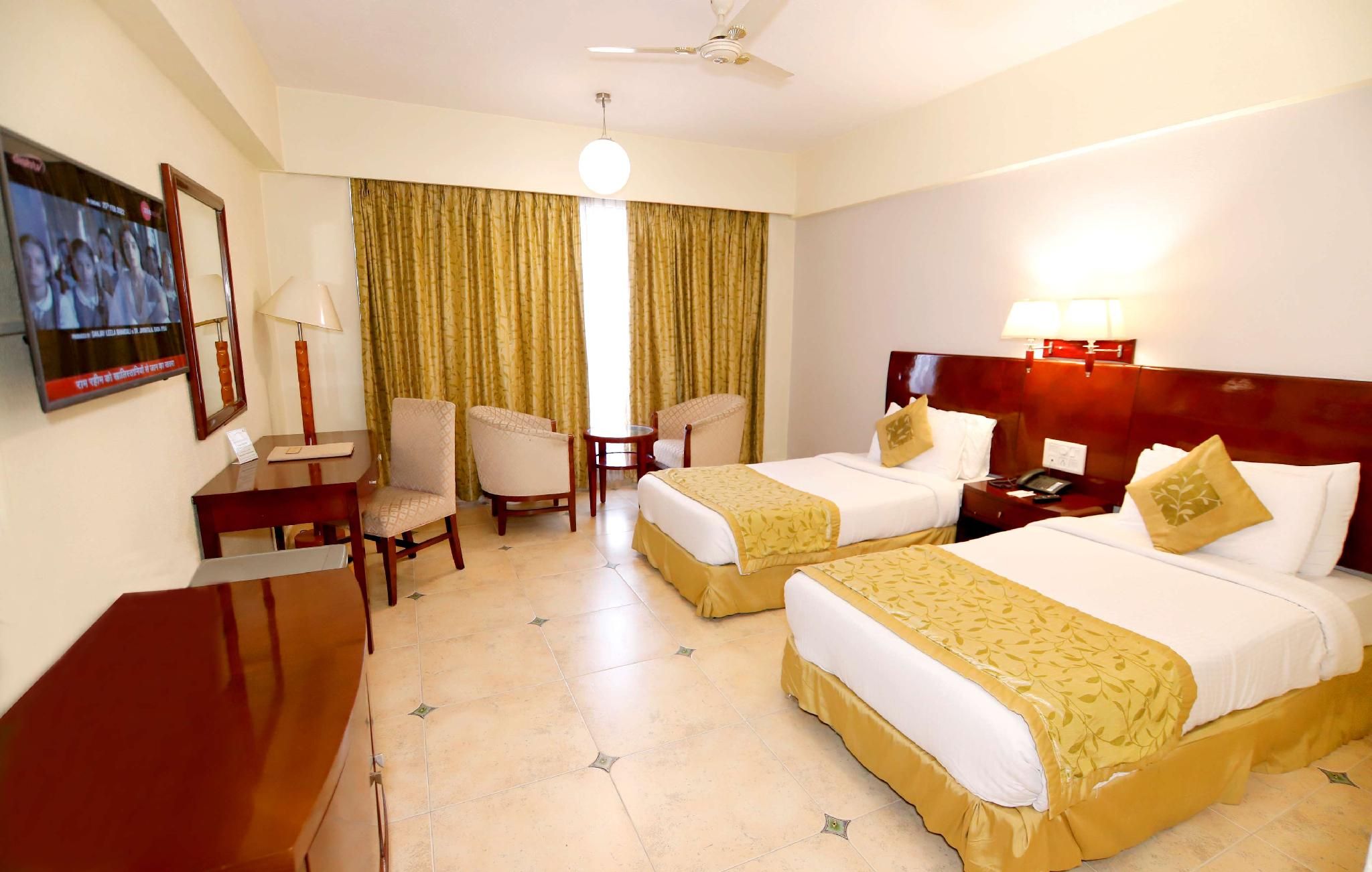 Superior Room- King Bed-Non-Smoking