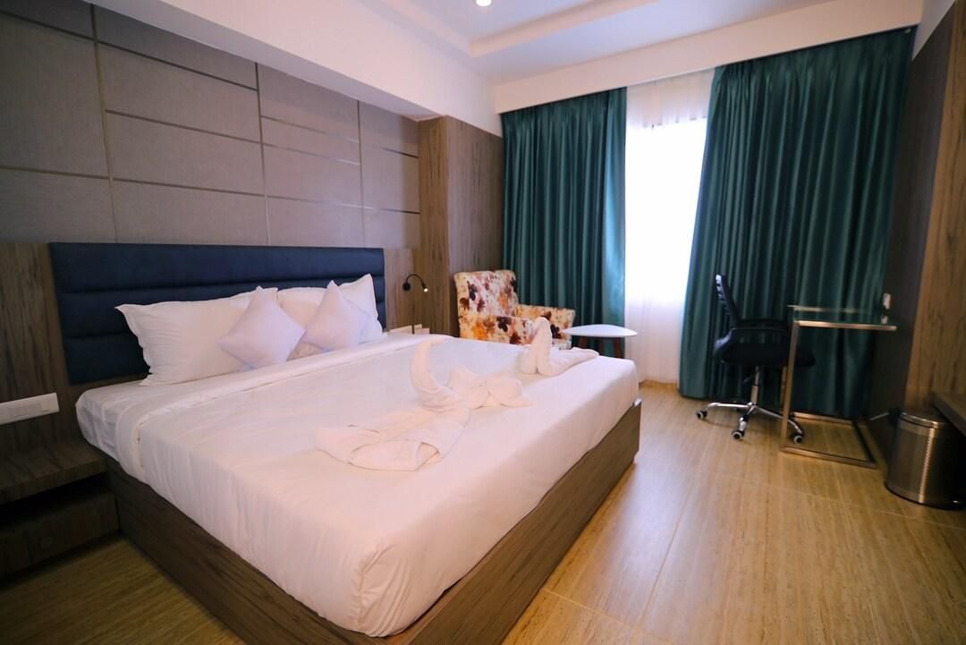Hotel Vaibhav Inn Standard Room 5