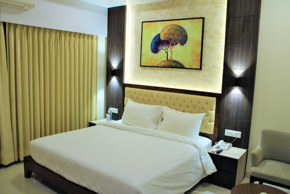 Sambhabana Hotel & Suites DELUXE 3