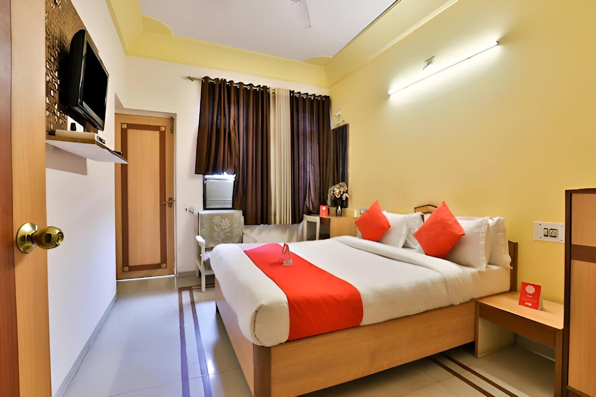 Hotel Vrundavan Residency Standard Room 2