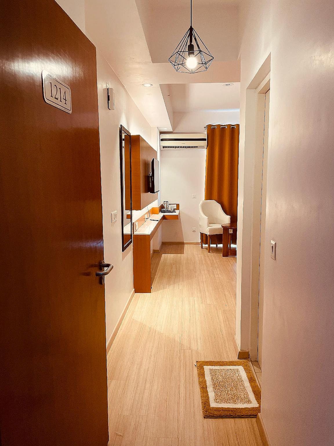 The Grace Residency Deluxe King Room 7