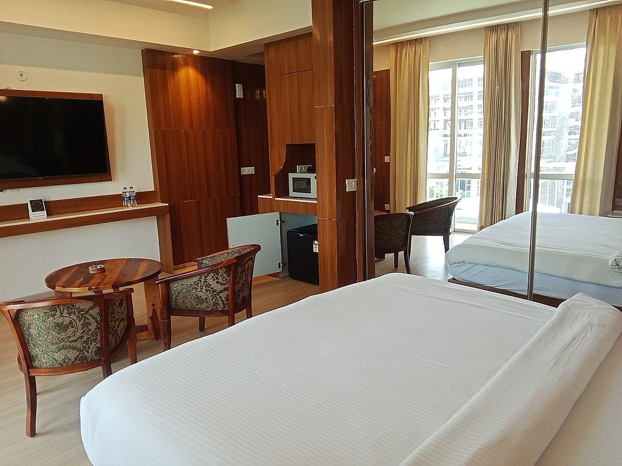 Entire Standard Studio