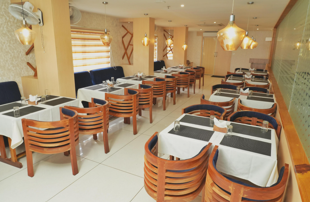 Food & Dining