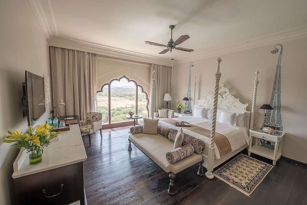Fairmont Jaipur Hotel Fairmont King, Room, 1 King Bed, Smoking 7