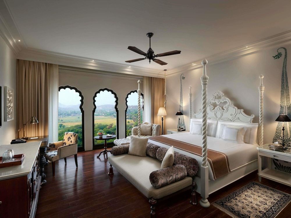 Fairmont Jaipur Hotel Fairmont King, Room, 1 King Bed, Smoking 2