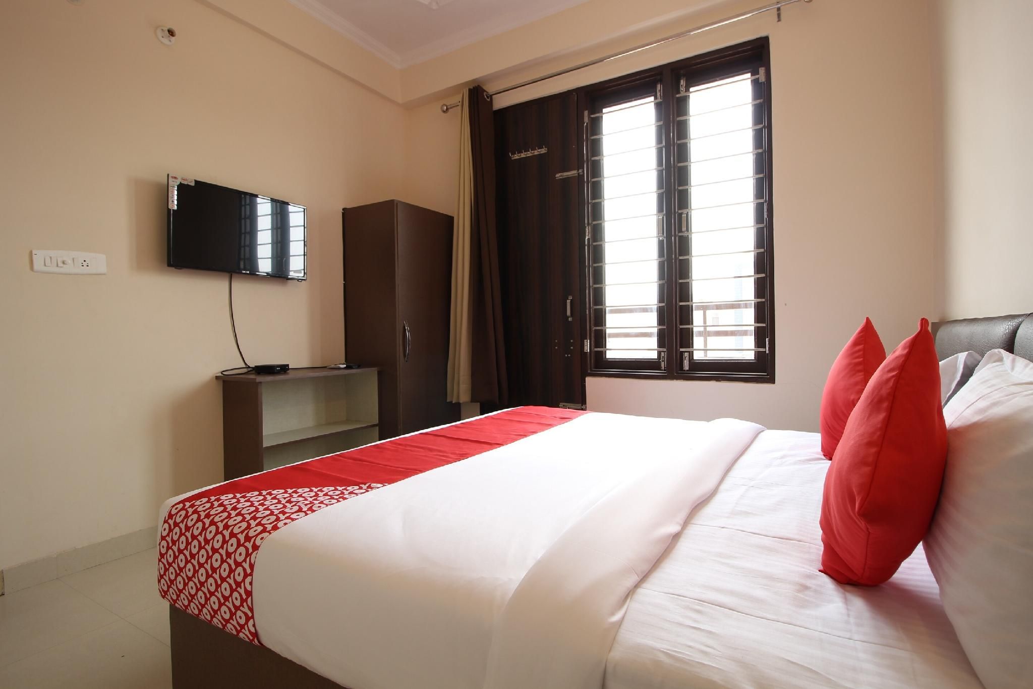 Flagship Hotel Affy