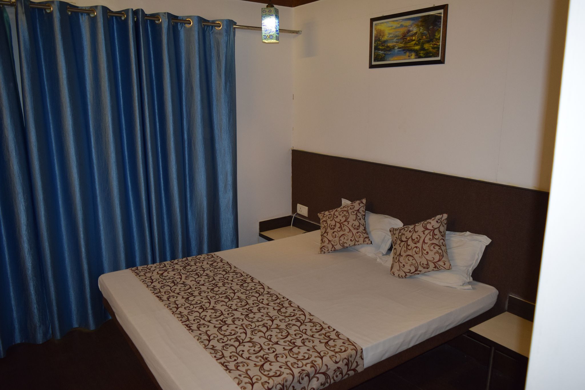 Supreme Room