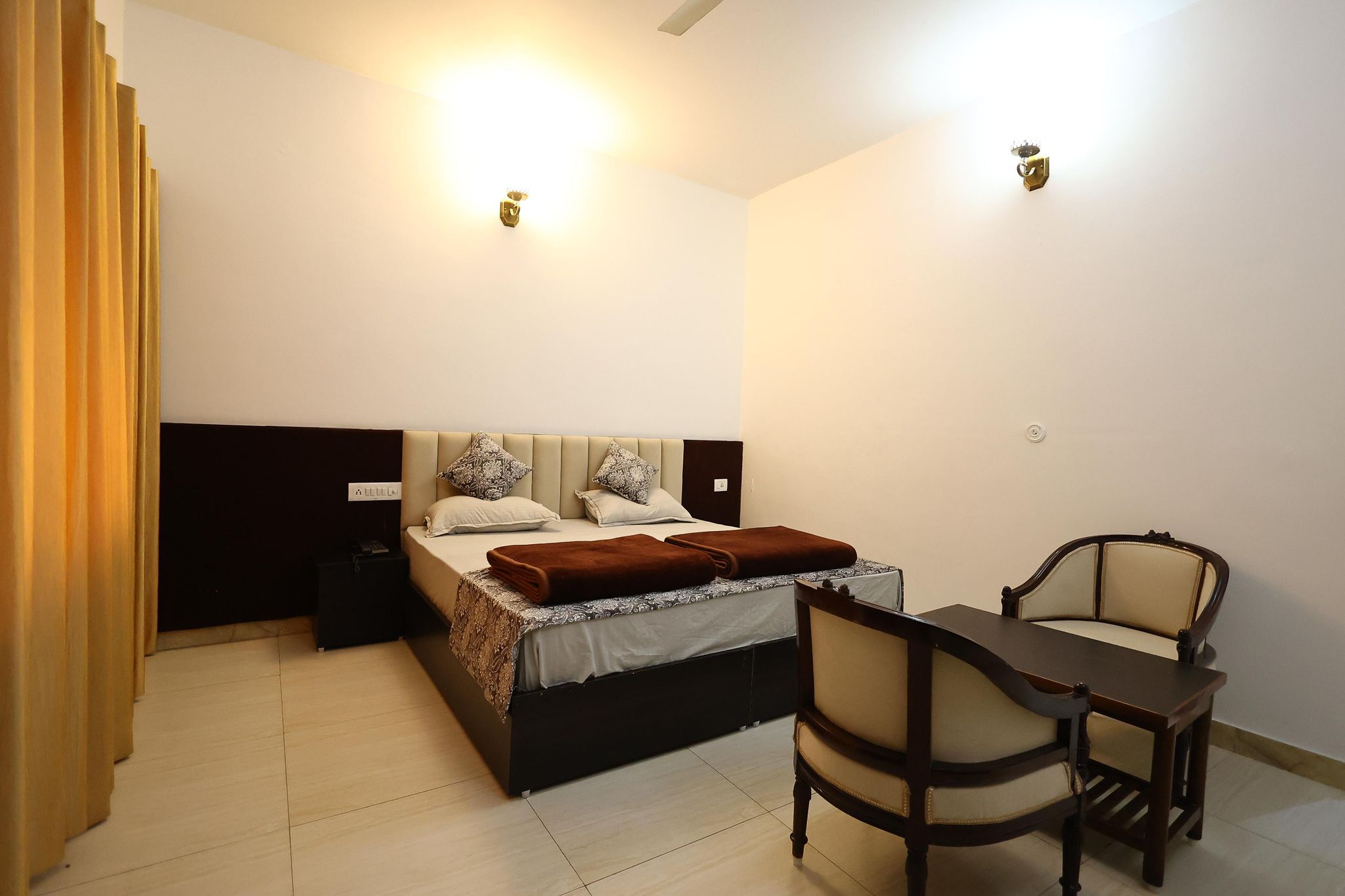 Superior Double Room with Mountain View