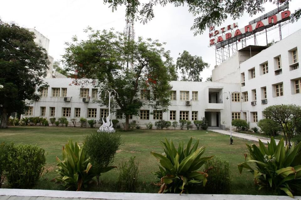 Hotel Sadanand