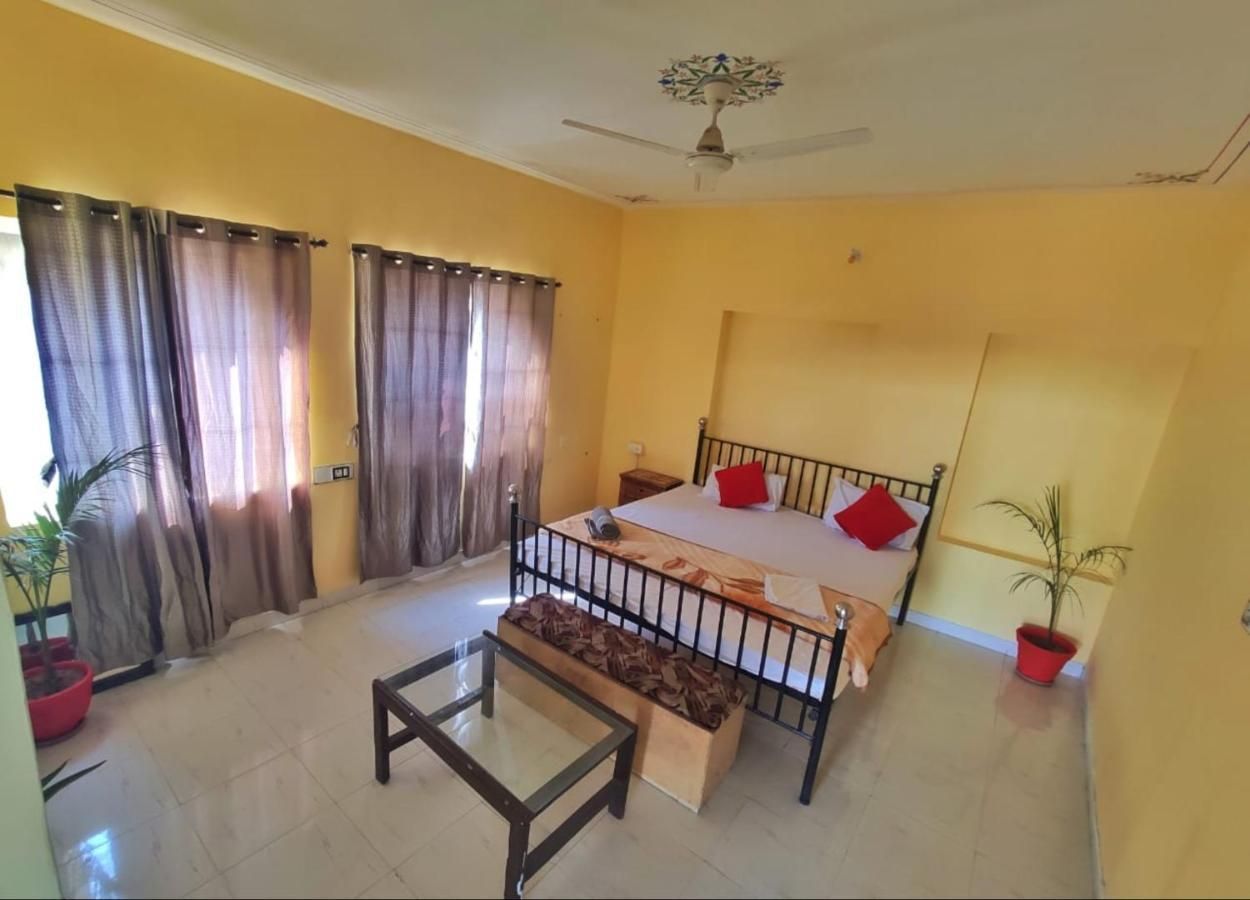 Standard Double with Fan