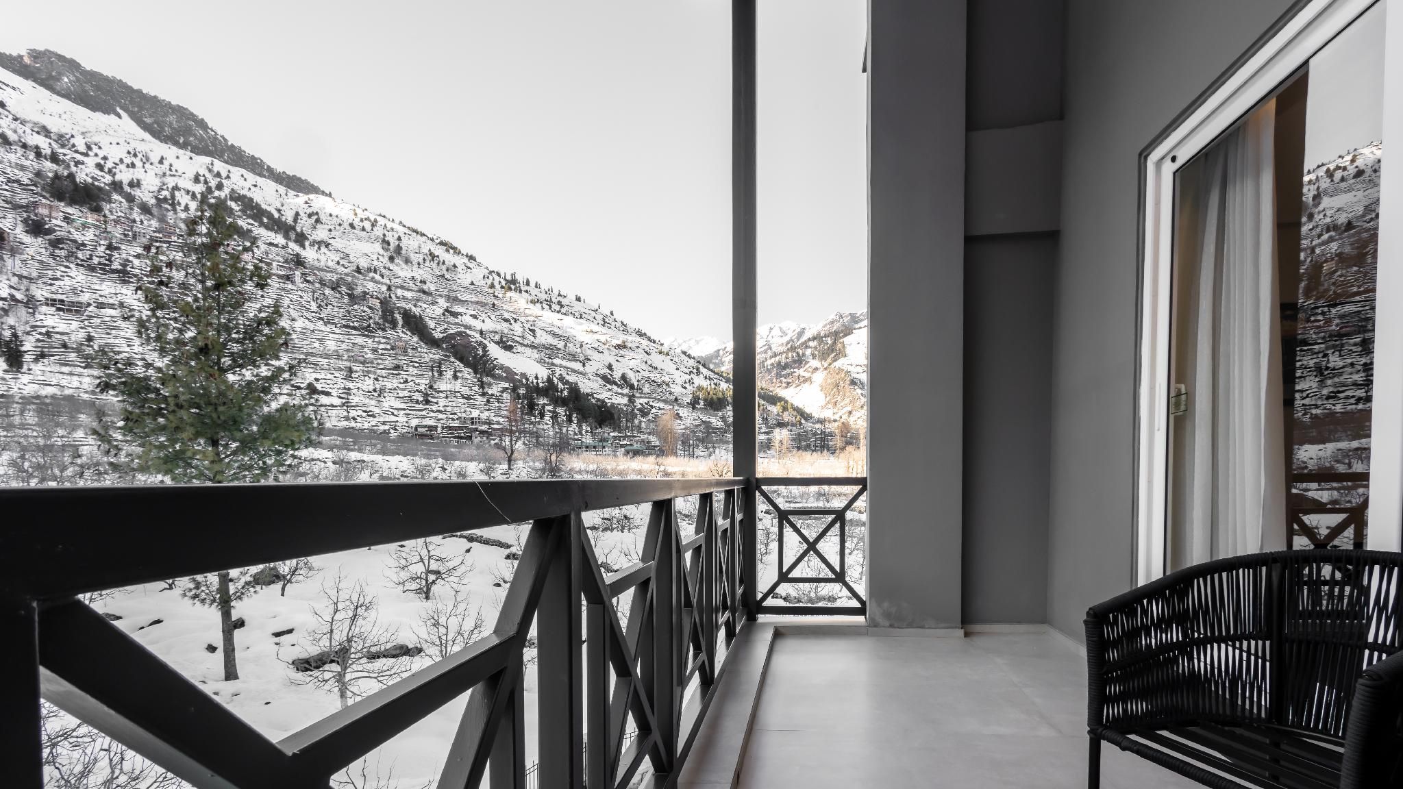 Premium Valley View Room with Balcony