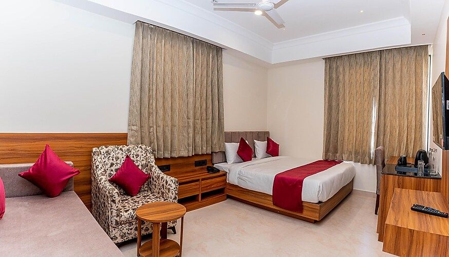 Hotel Raghunandan Palace Family Room 3