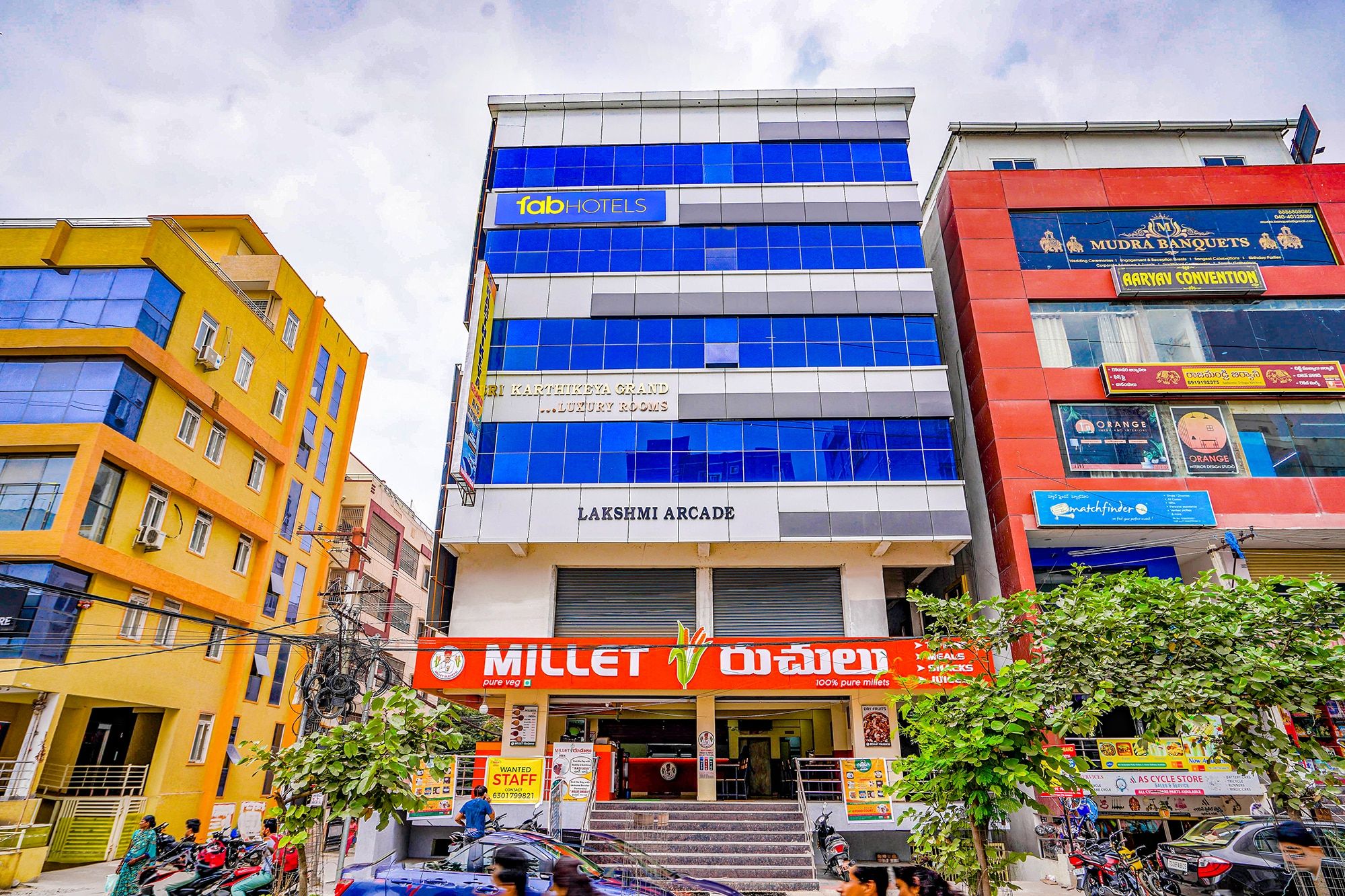  FabHotel Sri Karthikeya Grand