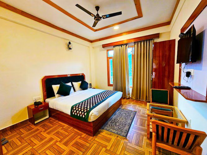 Super Deluxe Valley View with Private Balcony